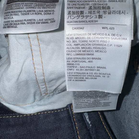 Levi’s Men's Classic Blue Jeans - Picture 8 of 8